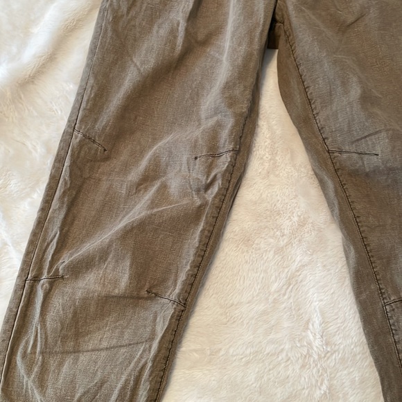Roots Olive Green Joggers - Picture 6 of 14